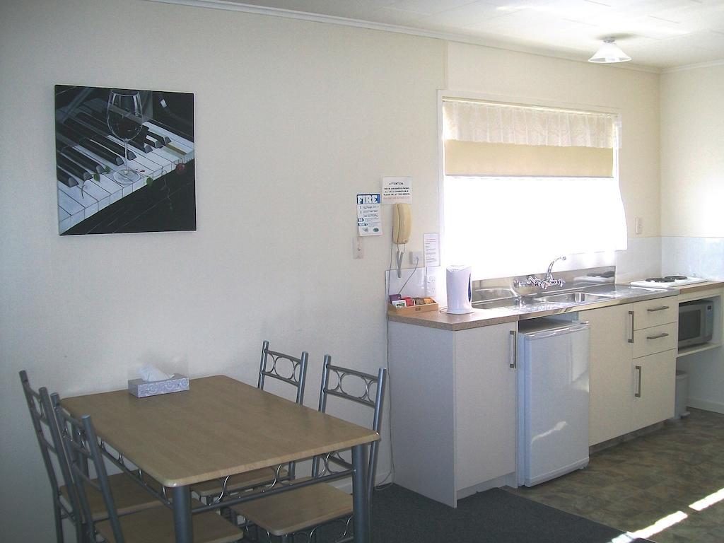 Cedar Court Motel Napier Eksteriør billede