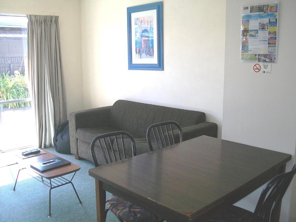 Cedar Court Motel Napier Eksteriør billede