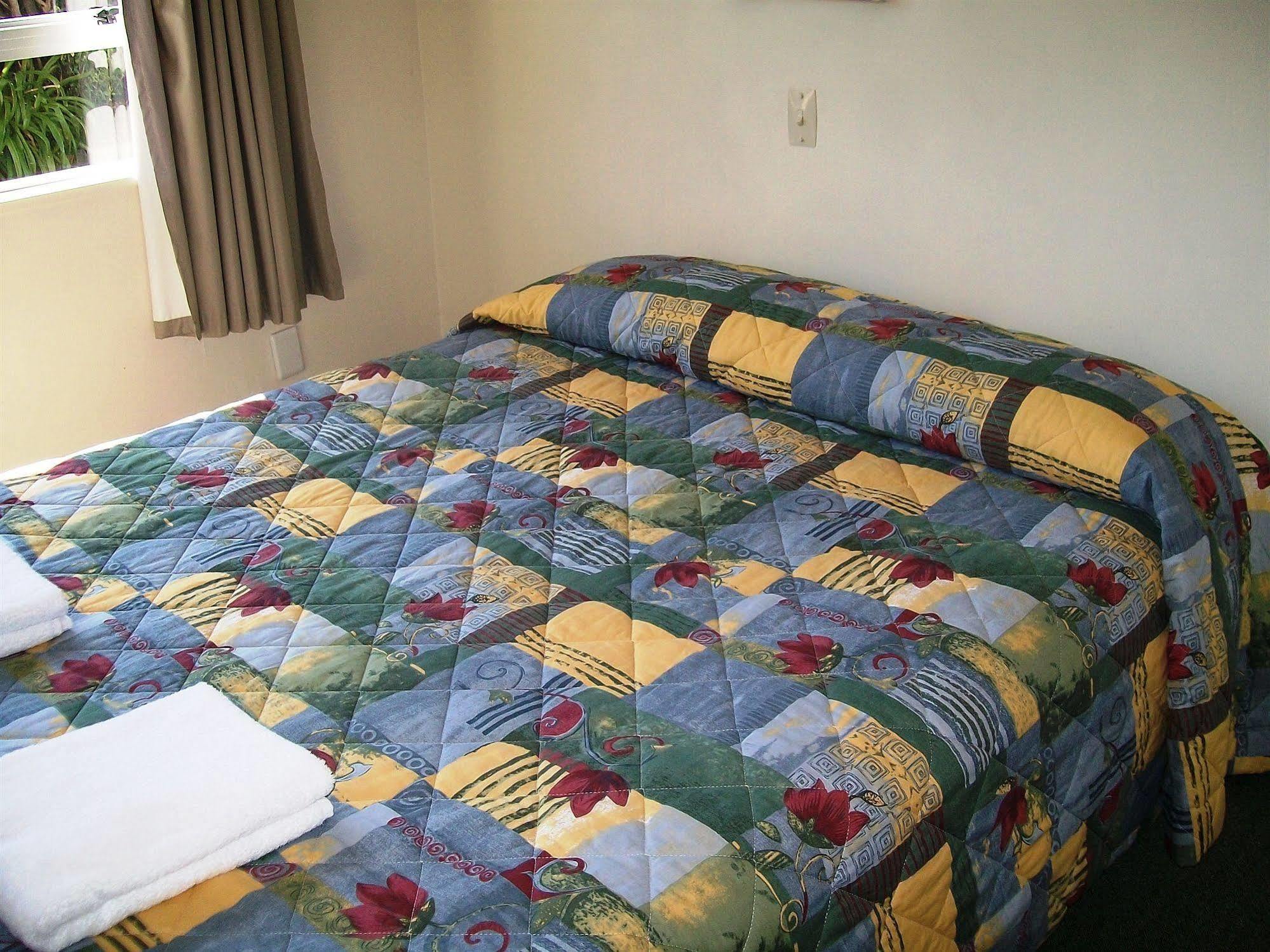 Cedar Court Motel Napier Eksteriør billede